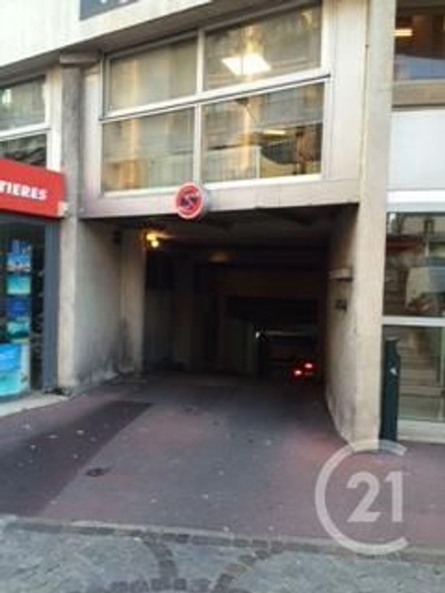 parking à louer - 12.0 m2 - ST MANDE - 94 - ILE-DE-FRANCE - Century 21 S.E.I.C.A.