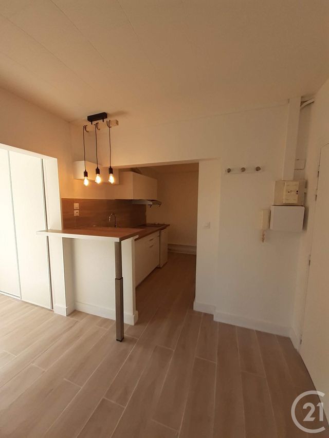 Appartement F2 à louer LES LILAS